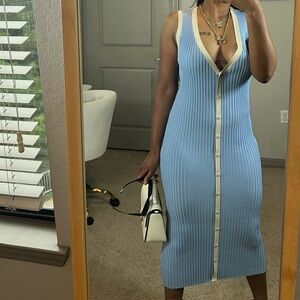 Women’s Cider V-neck Dress.